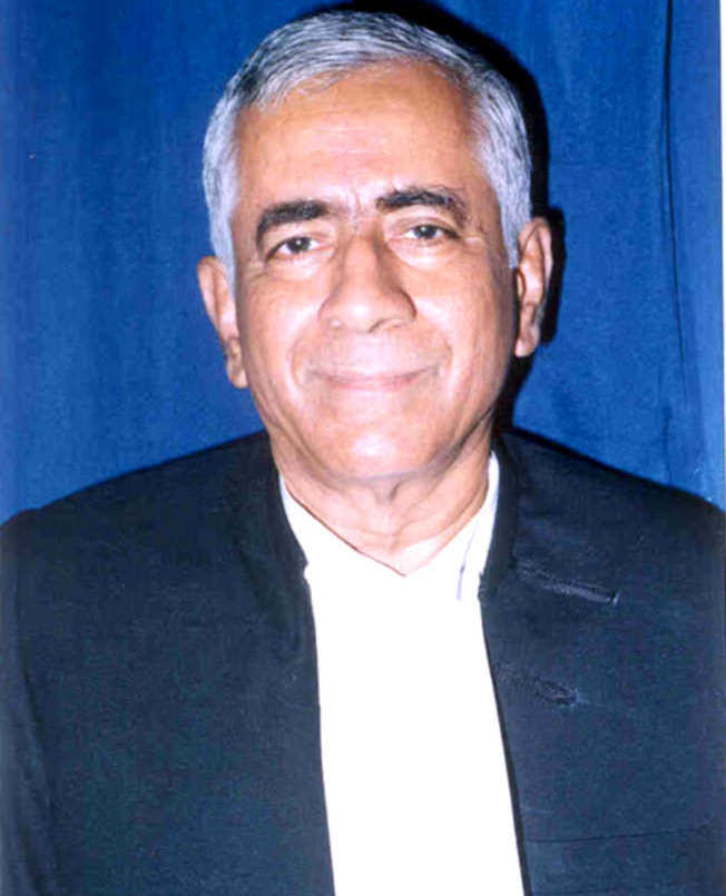 Hon&rsquo;ble&nbsp;Mr.&nbsp;Justice&nbsp;Tarun Chatterjee&nbsp;(CJ)